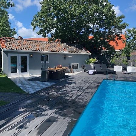 Finch Guesthouse 잔드보르트 외부 사진
